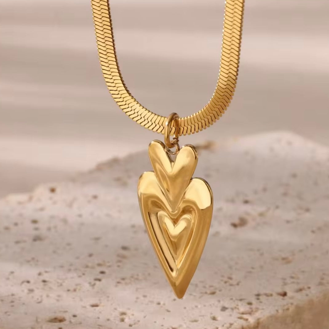 spun necklace