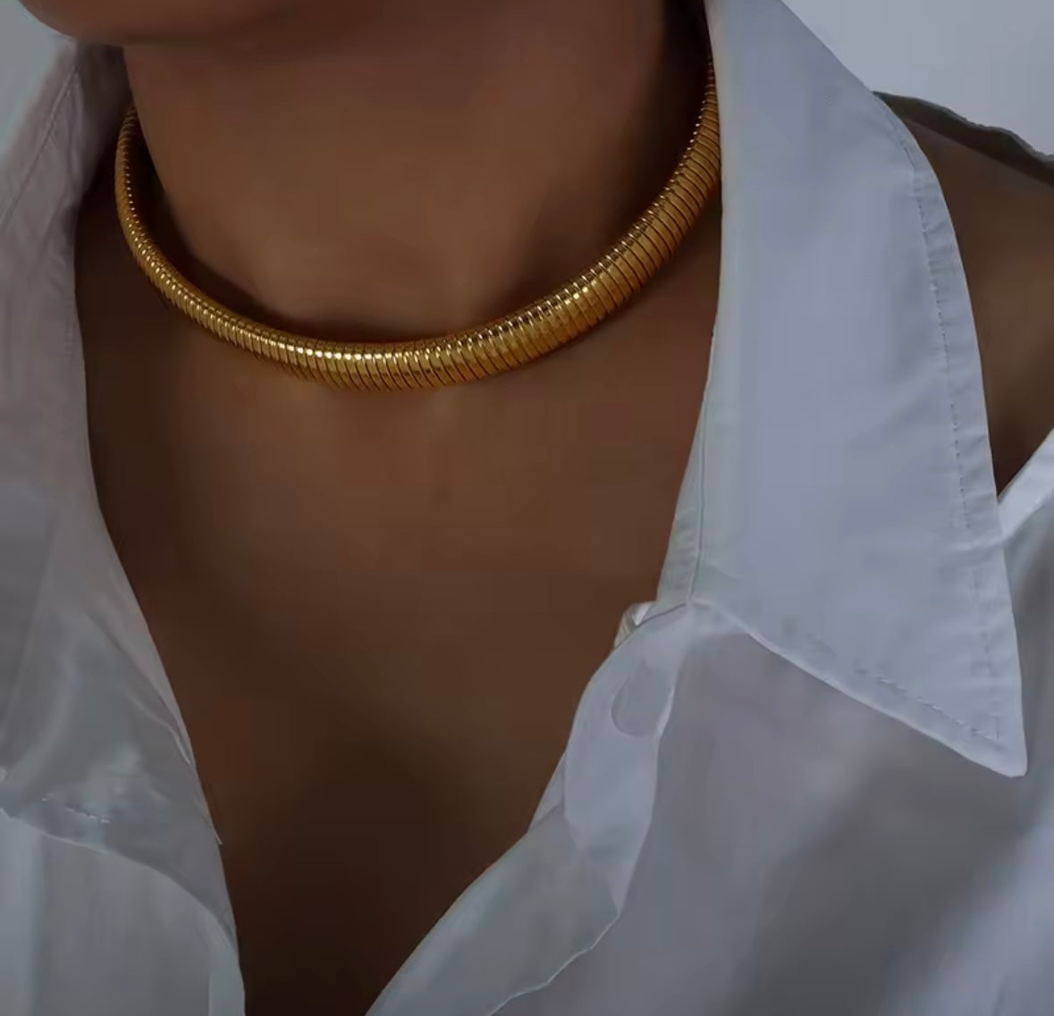 serpent necklace gold