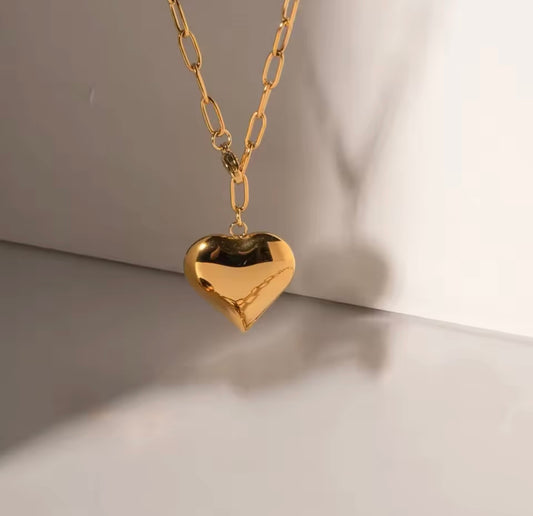 adore necklace