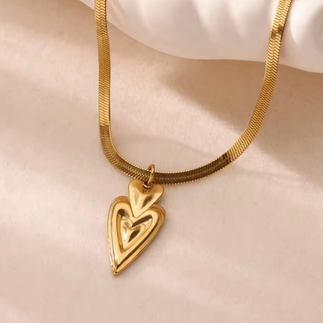 spun necklace