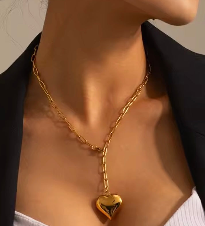 adore necklace